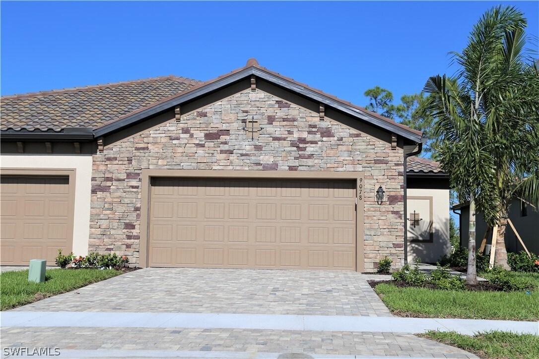 9078 Woodhurst Dr, Naples, FL 34120 Townhome Rentals in Naples FL