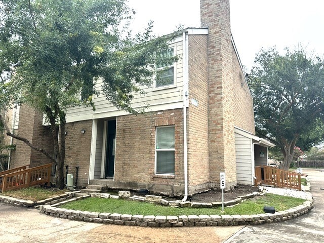 Building Photo - 11710 Southlake Dr