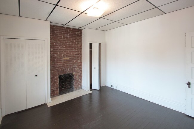 Building Photo - 228 Union St