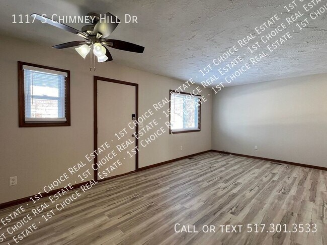 Foto del edificio - 1117 S Chimney Hill Dr