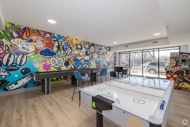 Sala de juegos - 1201 W Girard Ave