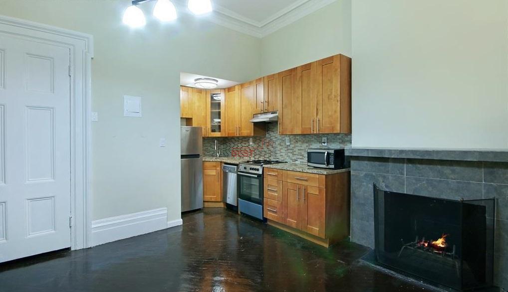Primary Photo - 7 W 16th St
