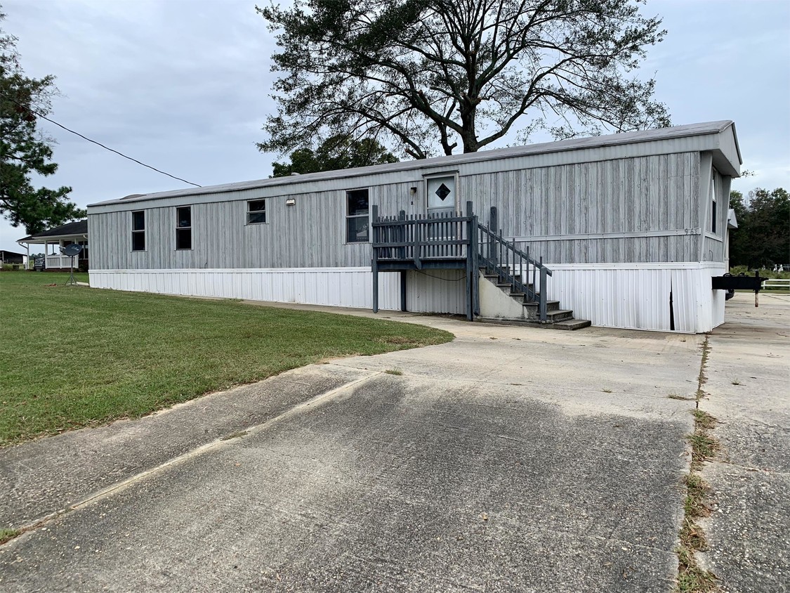 968 Benson Hardee Rd, Benson, NC 27504 House Rental in Benson, NC