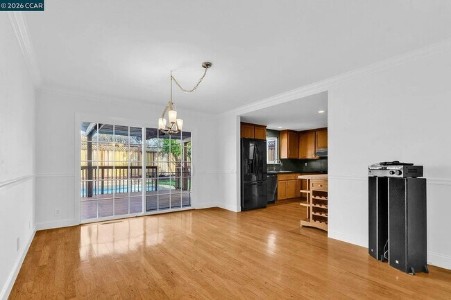 Foto del edificio - 648 Brookfield Dr