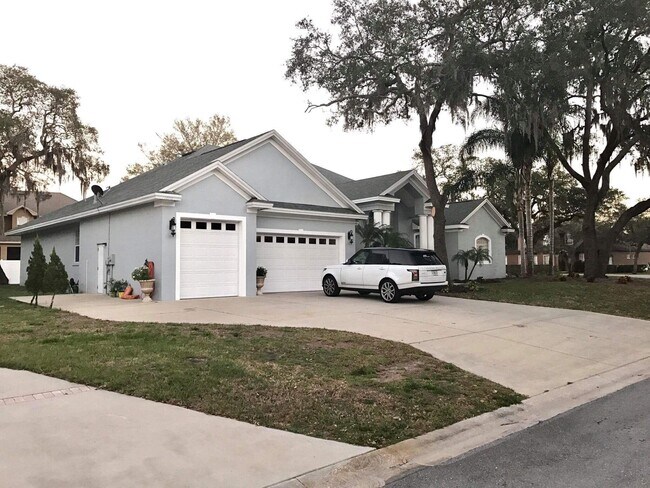 Foto del edificio - 1070 Lake Deeson Woods Ln