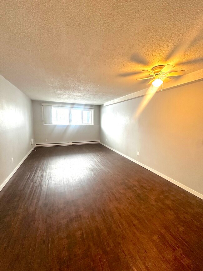 Building Photo - 110-4280 Quentin Avenue, Prince George, BC