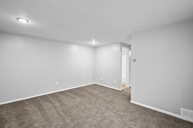 Building Photo - Arlen Terrace Apartments