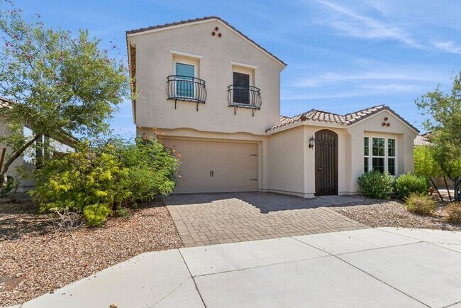 Foto del edificio - Welcome to this Charming 5 bedroom, 3.5 ba...