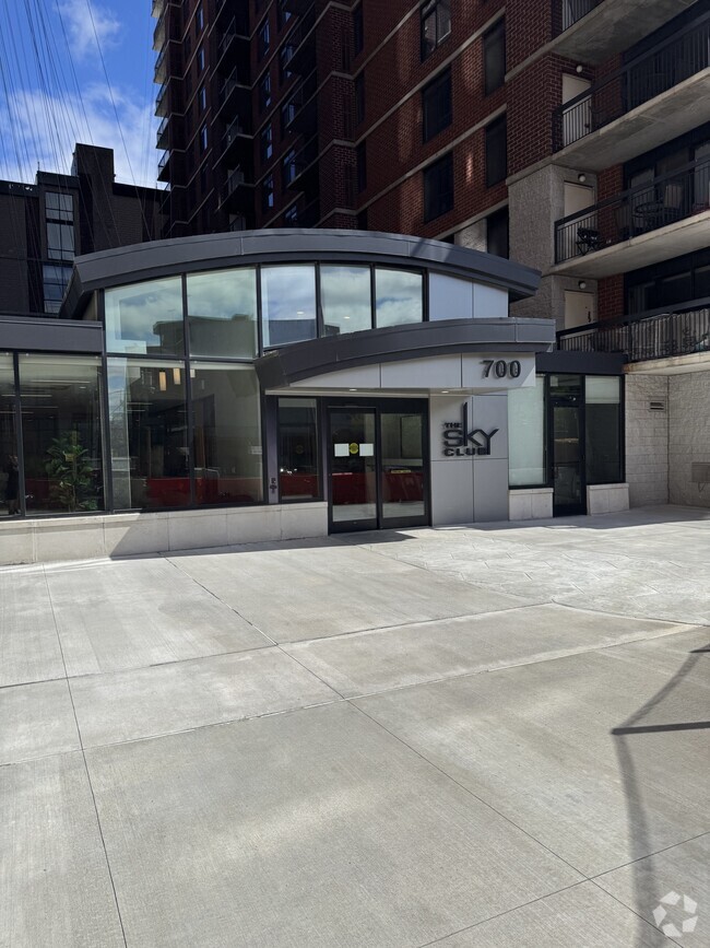 Building Photo - 700 1st St