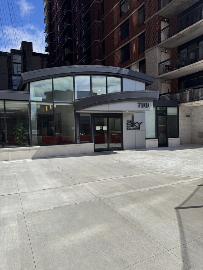 Building Photo - 700 1st St