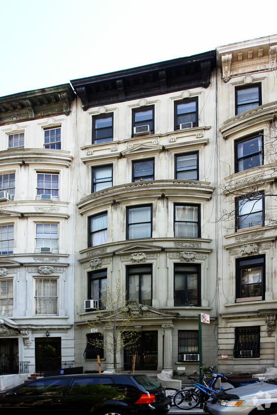 Building Photo - 25 W 85th St