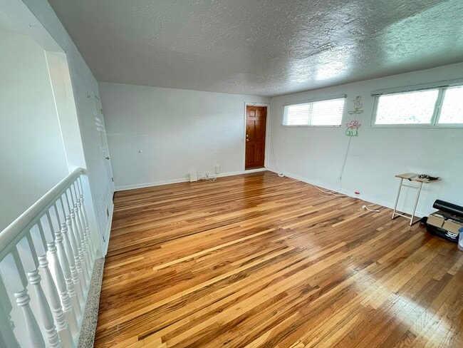 Building Photo - 1327 Yuma St