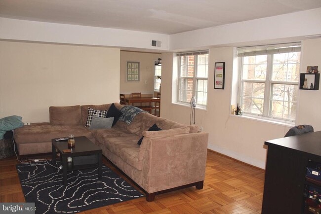 Foto del edificio - 1336 N Ode St