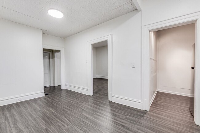 Building Photo - 70 Millbridge St