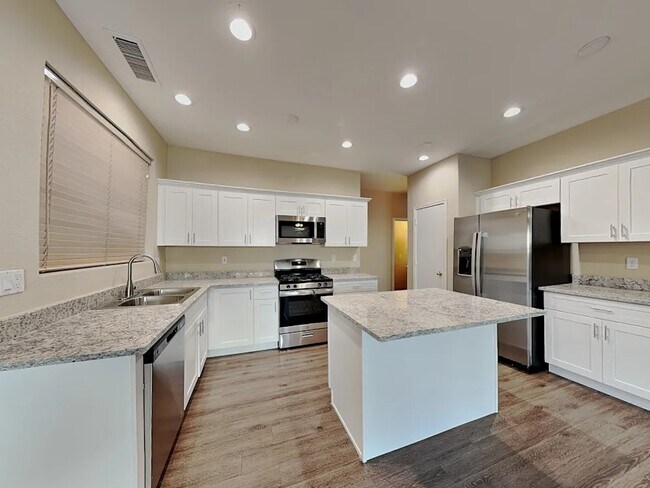 Foto del edificio - 3843 W Fallen Leaf Ln