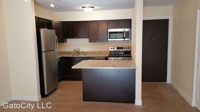 Foto del edificio - 12415 W Greenfield Ave