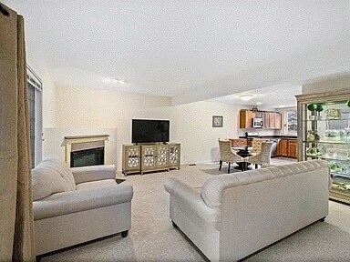 Foto del edificio - 195 Captain Eames Cir