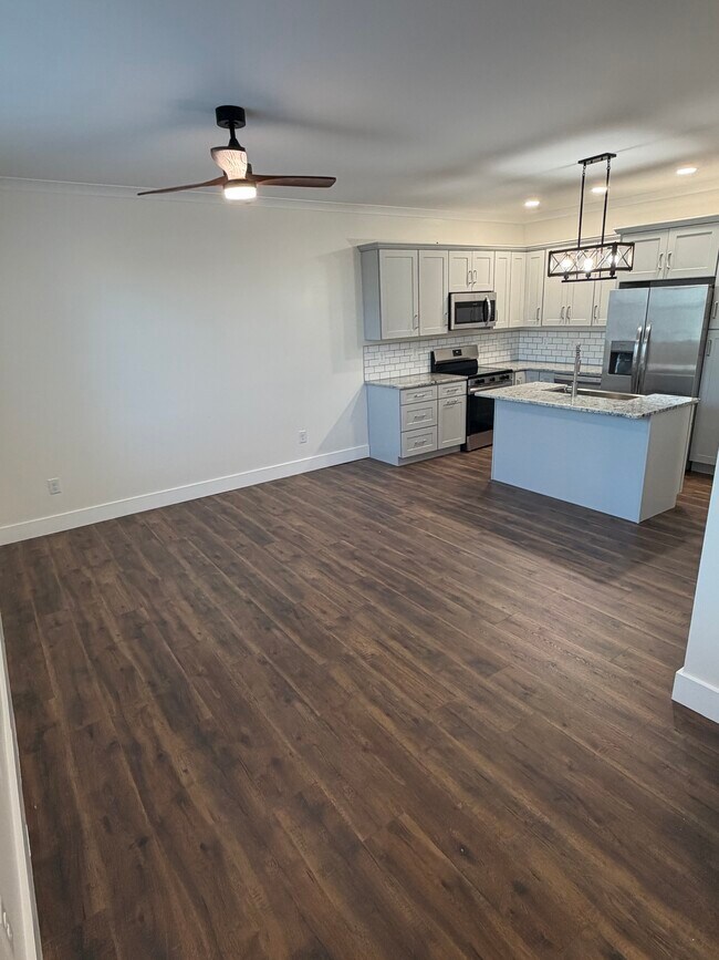 Foto del edificio - 1419 Woodbine Ave