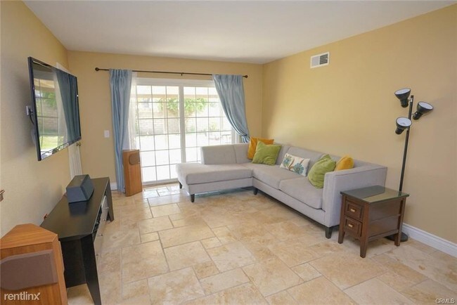 Foto del edificio - 5 br, 3 bath House - 13162 Silver Birch Dr