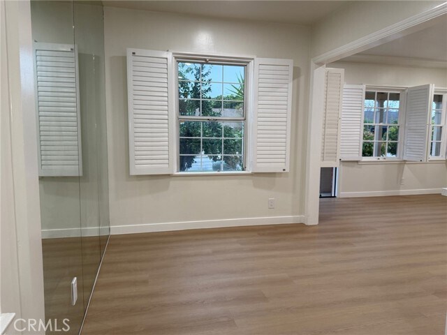 Foto del edificio - 5912 Carpenter Ave