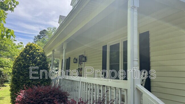 Foto del edificio - 8112 Stillbreeze Dr