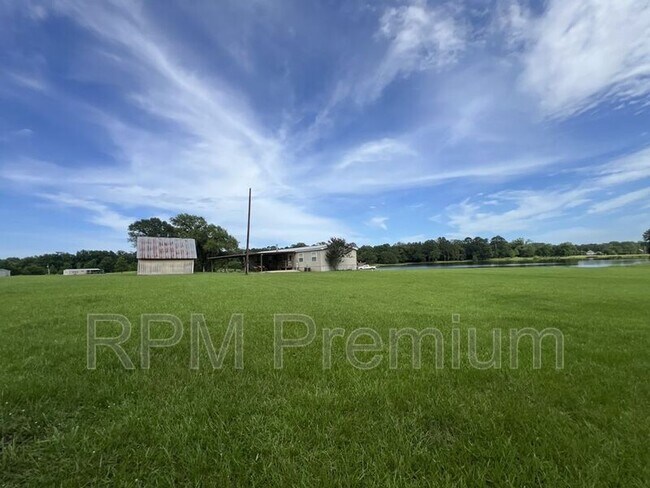 Foto del edificio - 6796 Bryant Rd