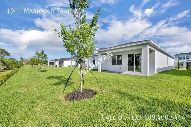 Foto del edificio - Stunning 4-Bedroom Single-Family Home in R...