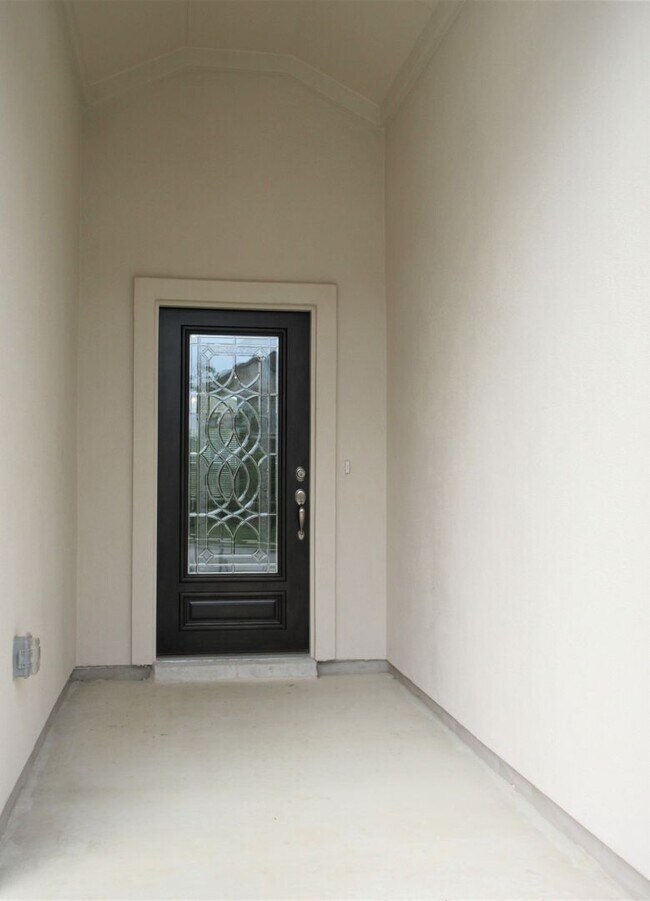 Foto del edificio - 4-Bedroom Home in Oak Creek - Highly Sough...