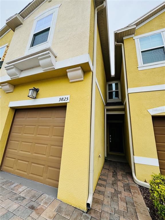 Building Photo - 9890 Red Eagle Dr