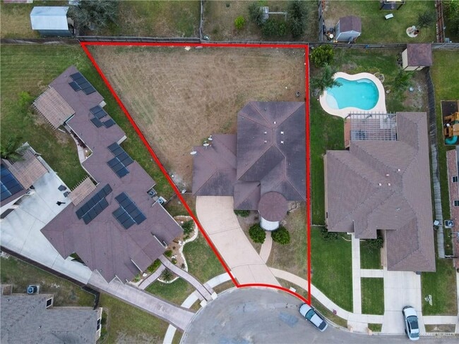 Building Photo - 25 Lerma Dr
