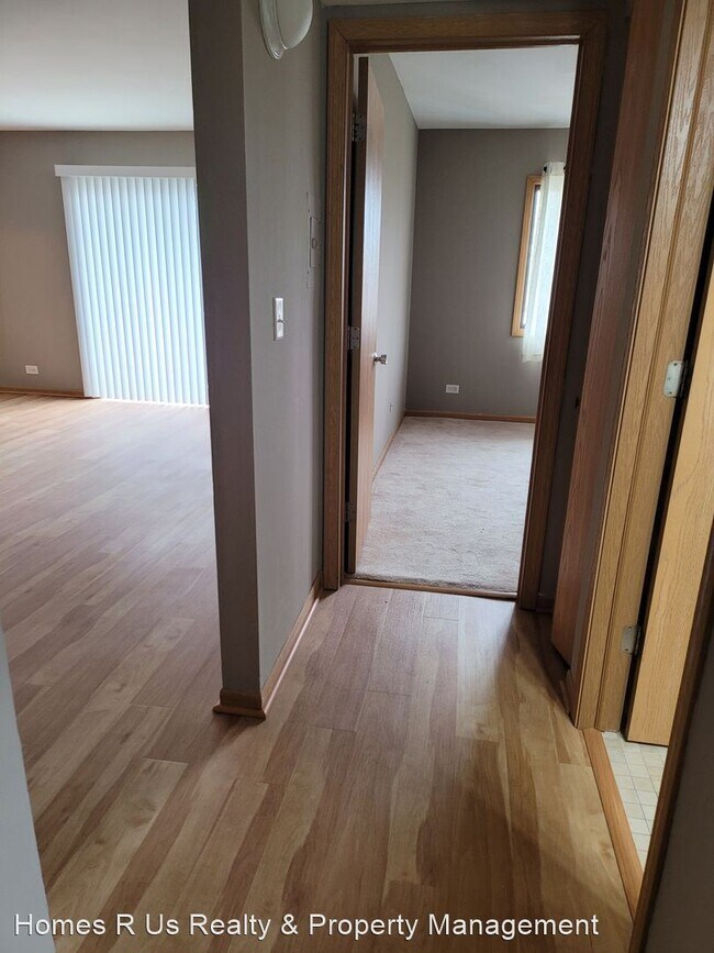 Building Photo - 2 br, 2 bath House - 3000 Bayside Unit 305...