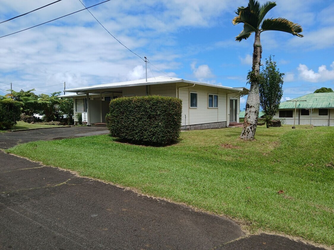Primary Photo - Charming 3BR/1.5BA Home in Pepe'ekeo!