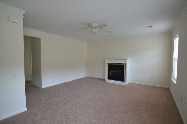 Foto del edificio - 4846 Habersham Ln