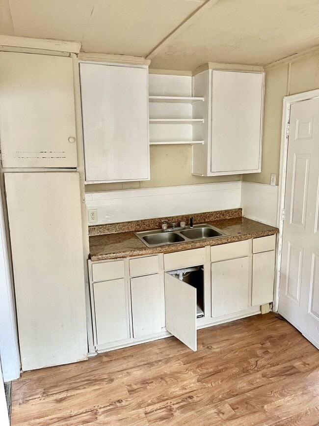 Building Photo - 3322 Greenwell St