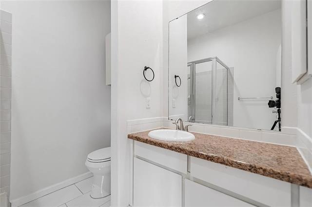 Foto del edificio - 10438 High Hollows Dr