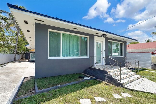 Building Photo - 160 NW 45th St