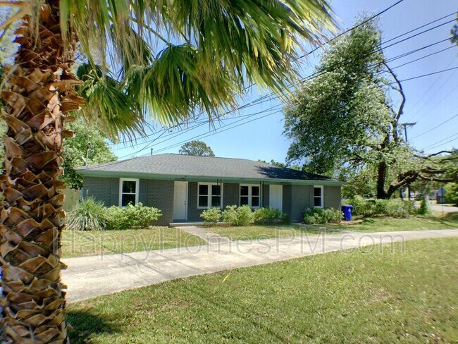 Foto del edificio - 1559 Brookbank Ave