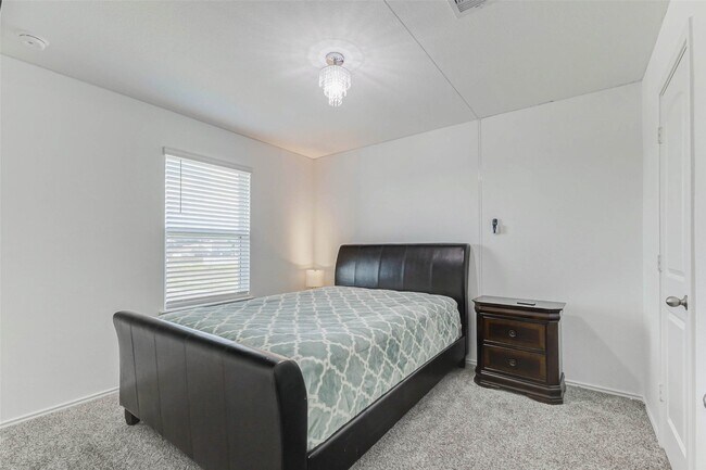 Foto del edificio - 5122 Sequoia Hts Ln