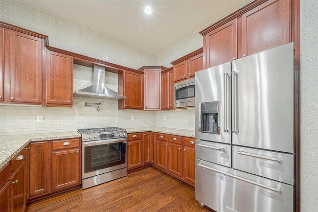 Foto del edificio - 6093 Yale St