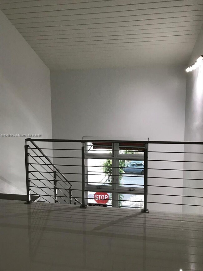 Foto del edificio - 234 Antiquera Ave