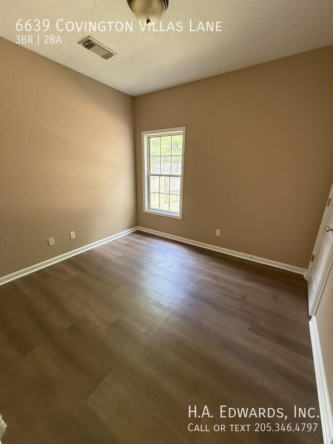 Foto del edificio - 6639 Covington Villas Ln