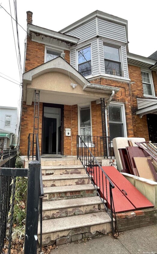 Primary Photo - 86-14 124th St