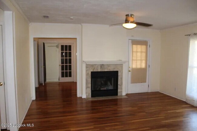 Building Photo - 2507 31st St