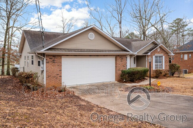 Building Photo - 4421 Welch Cir