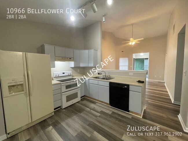Foto del edificio - 10966 Bellflower/ 2 bed 2 bath Ranch Style...