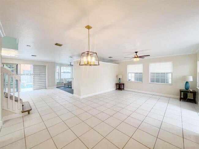 Foto del edificio - 15868 NW 4th St