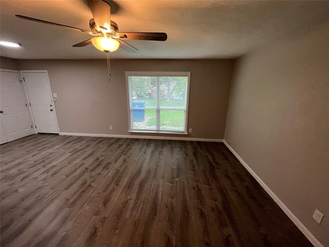 Building Photo - 5902 Highcrest Dr