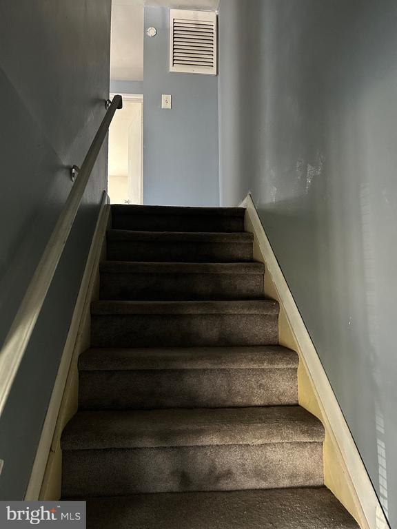 Foto del edificio - 89 Rockland Dr