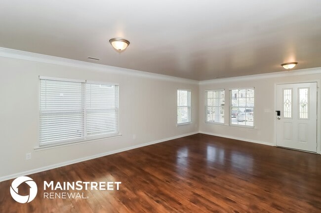 Building Photo - 2013 Double Cedar Dr