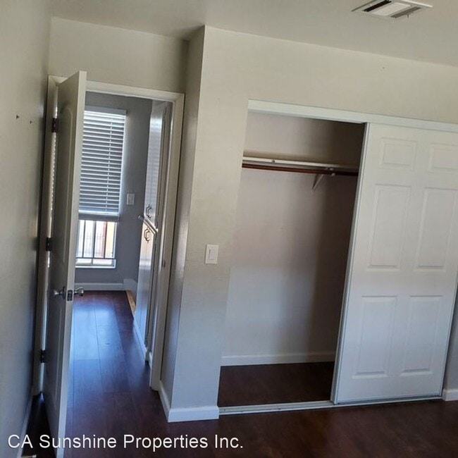 Building Photo - 2 br, 1.5 bath House - 436 Cocoran Ave #2 ...
